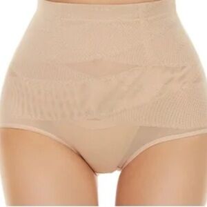 Yammie tummie shapewear. The first collection that slims and shapes pain-free.